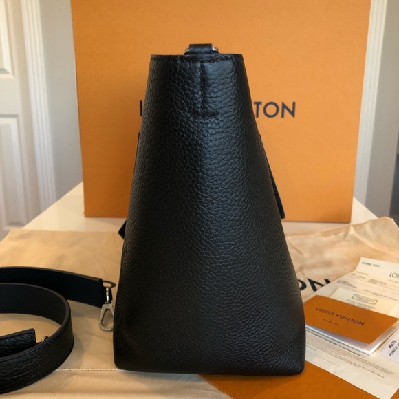 Authentic Louis Vuitton Pernelle Tote Noir - Picture 5 of 8